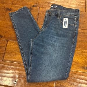 Old Navy super skinny jeans new with tags